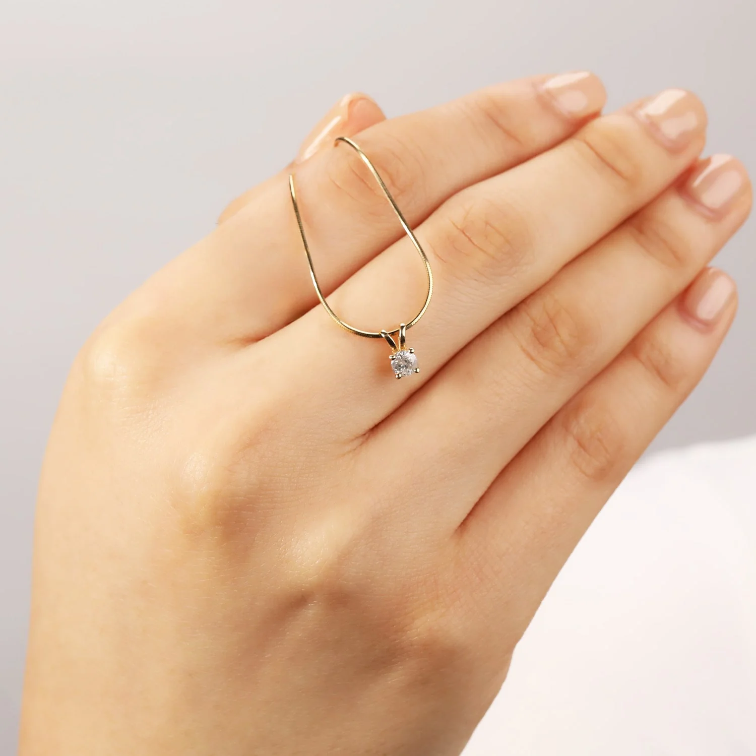 Round .10ct Diamond Solitaire Pendant - Image 6