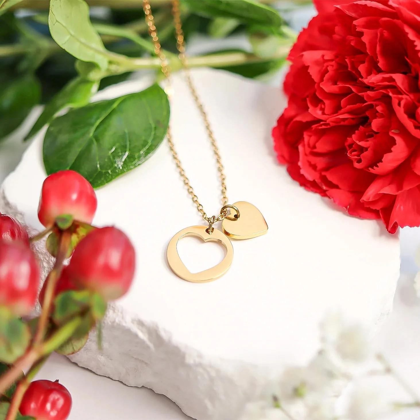 18K Gold PVD Heart Cutout Necklace w/ 2" Extension - Image 4