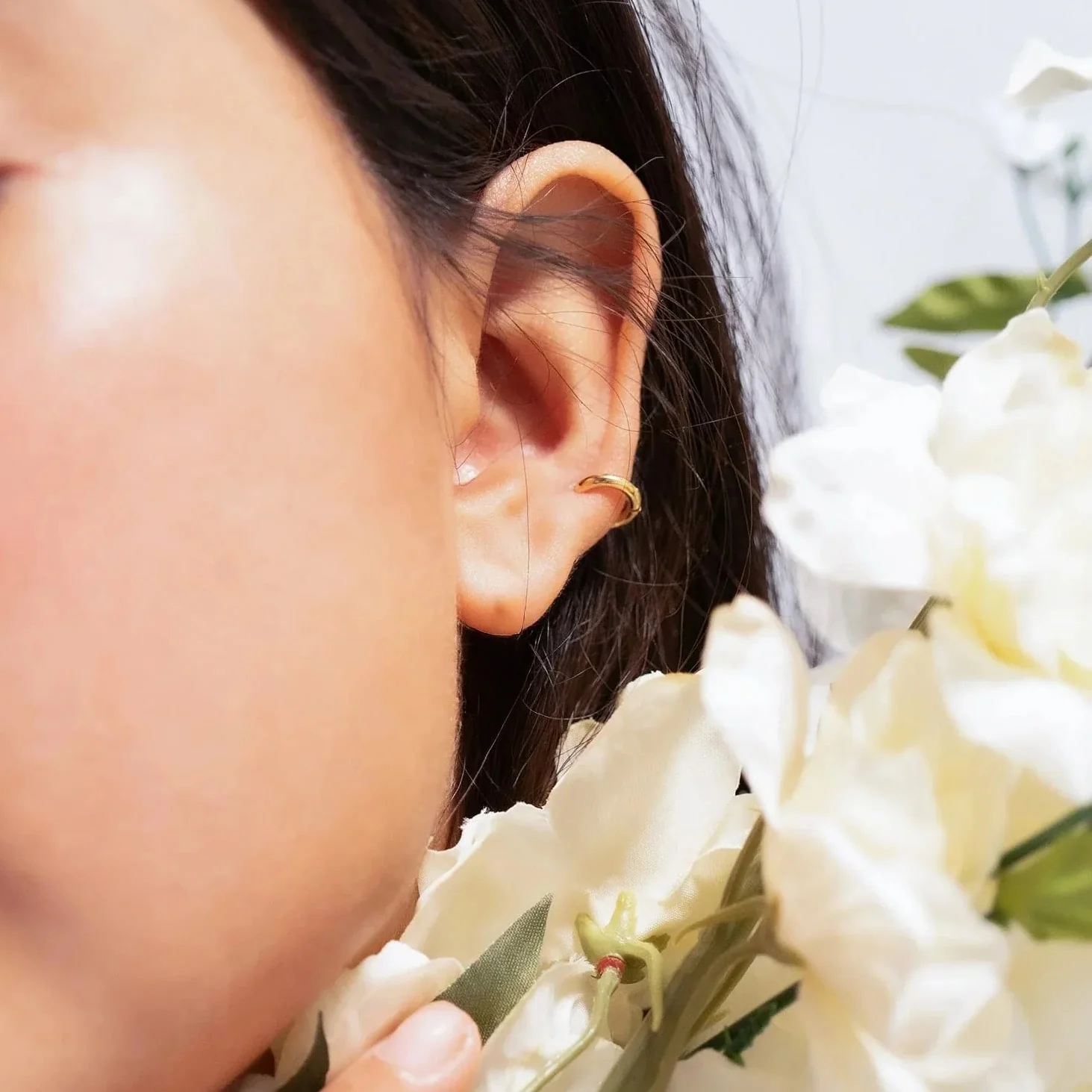 18K Gold PVD Minimalist Thin Huggie Earrings - Image 2