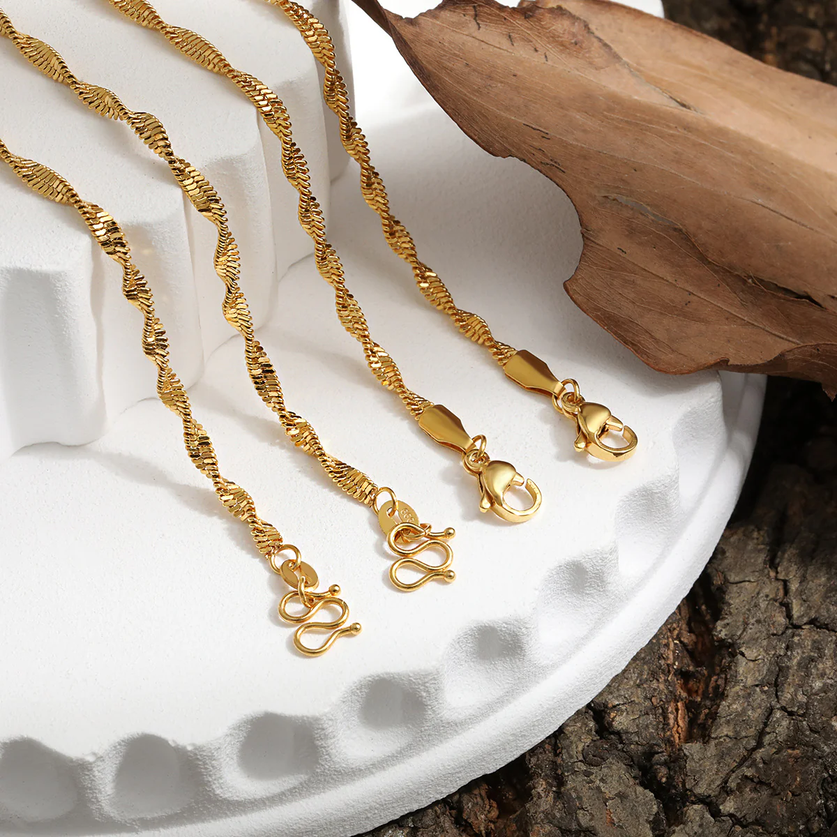 18K Gold PVD Twisted Rope Chain Necklace - Image 4