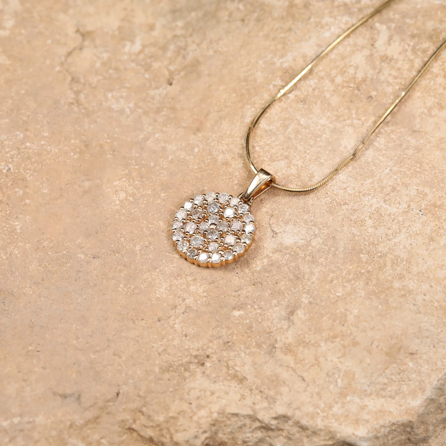 Cluster Pendant 30 Diamond - Image 7