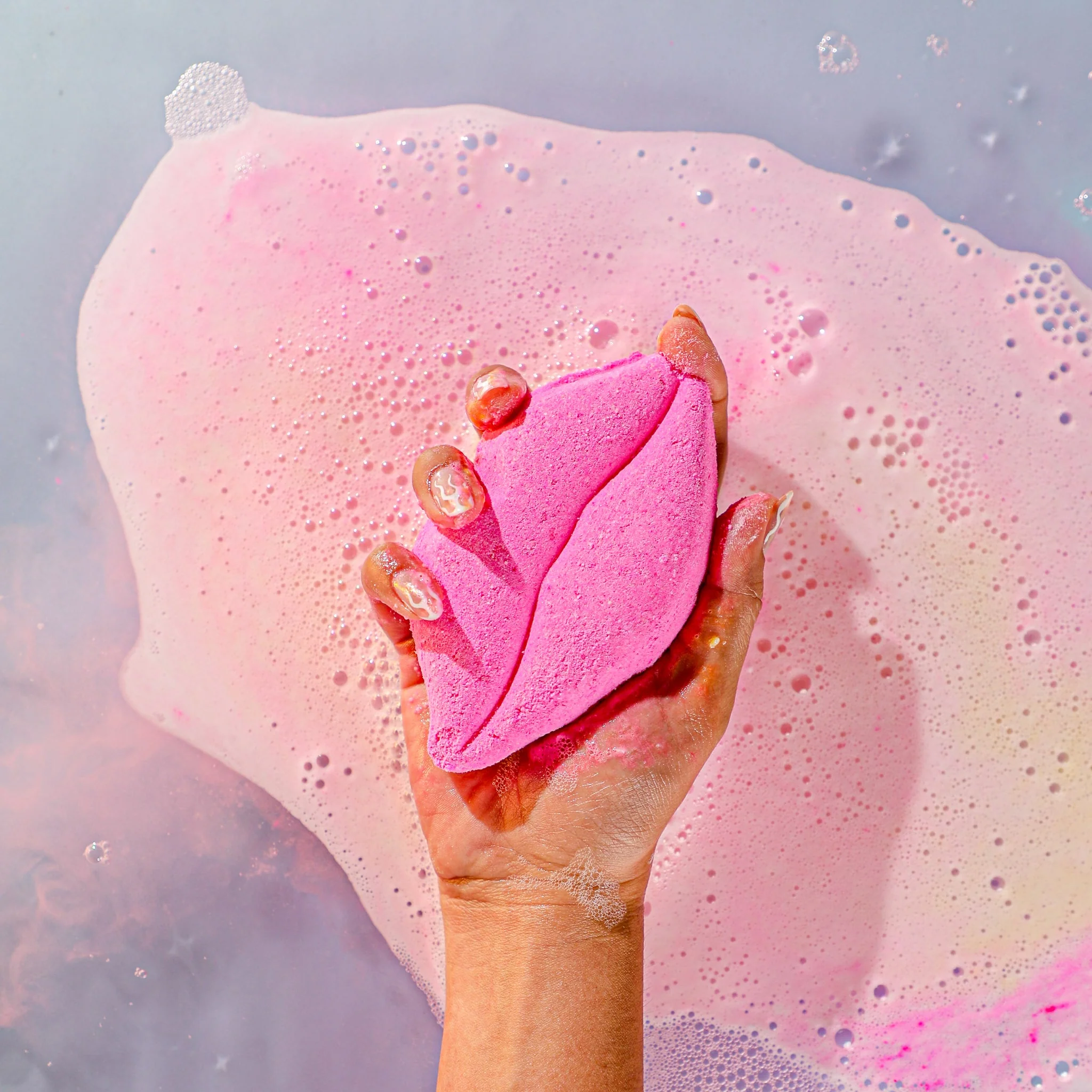ForeverBox: Double Diamond Candle + Mystery Diamond Bath Bomb - Image 4