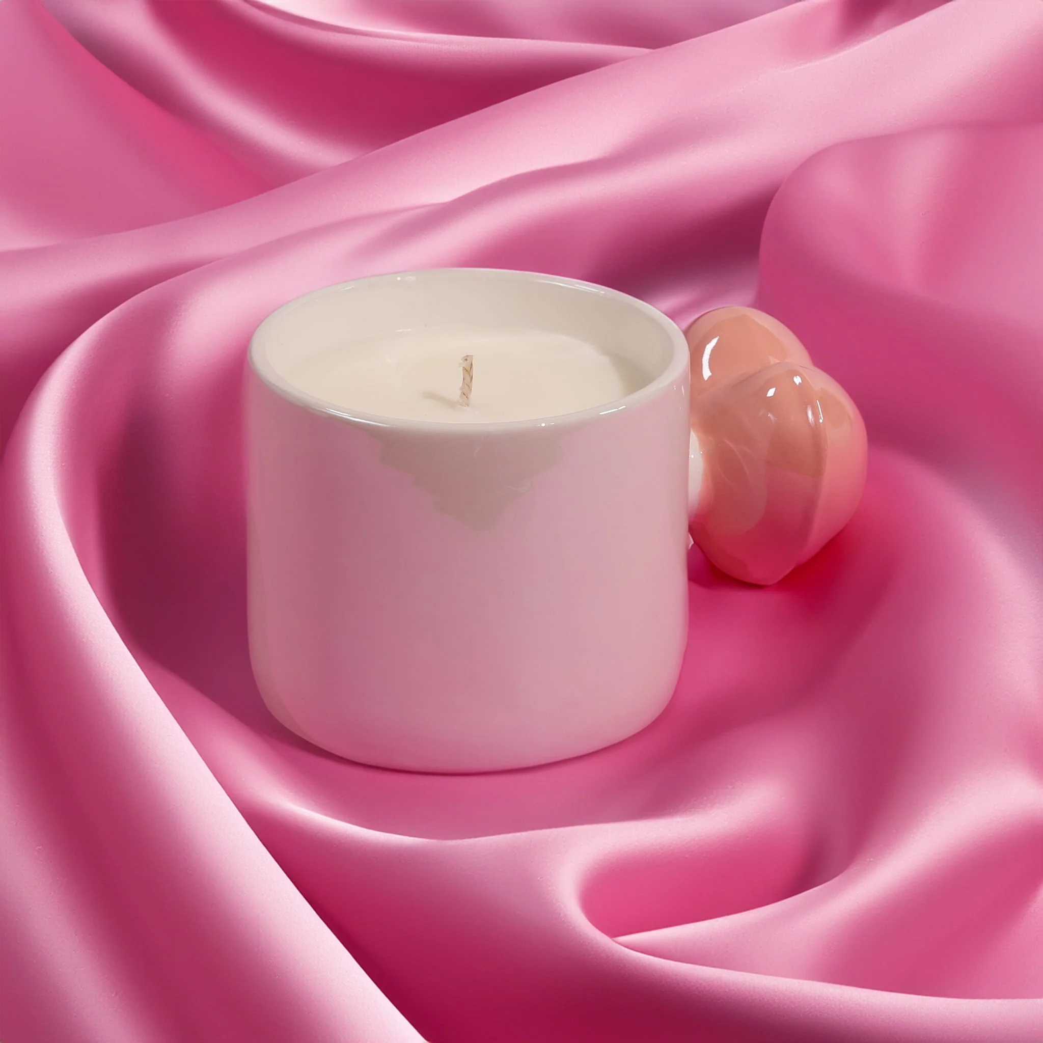 Heart In My Hand Diamond Candle - Image 4