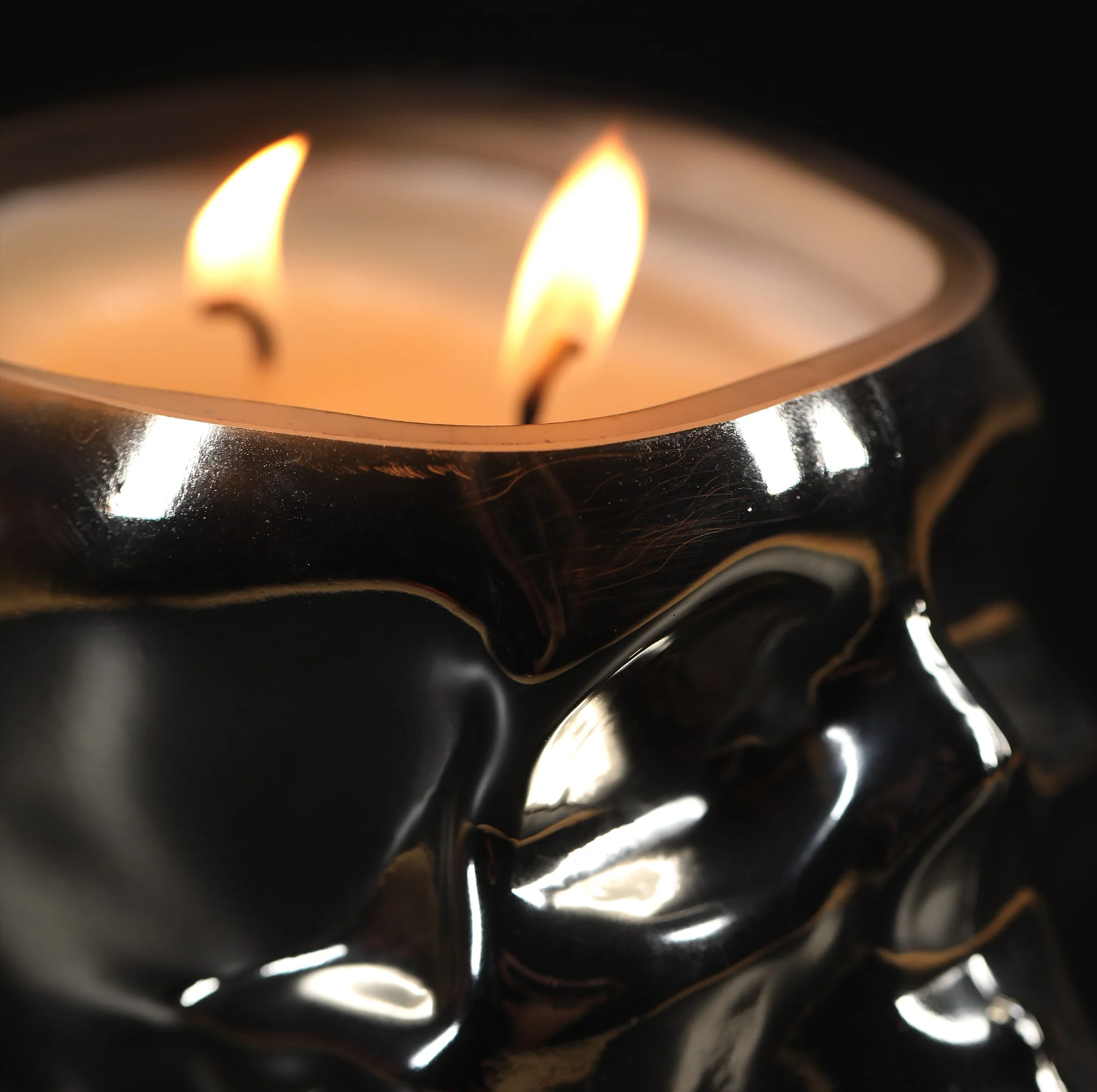 The Gold Skull 2 Diamond Candle by Badass Candles - Image 7