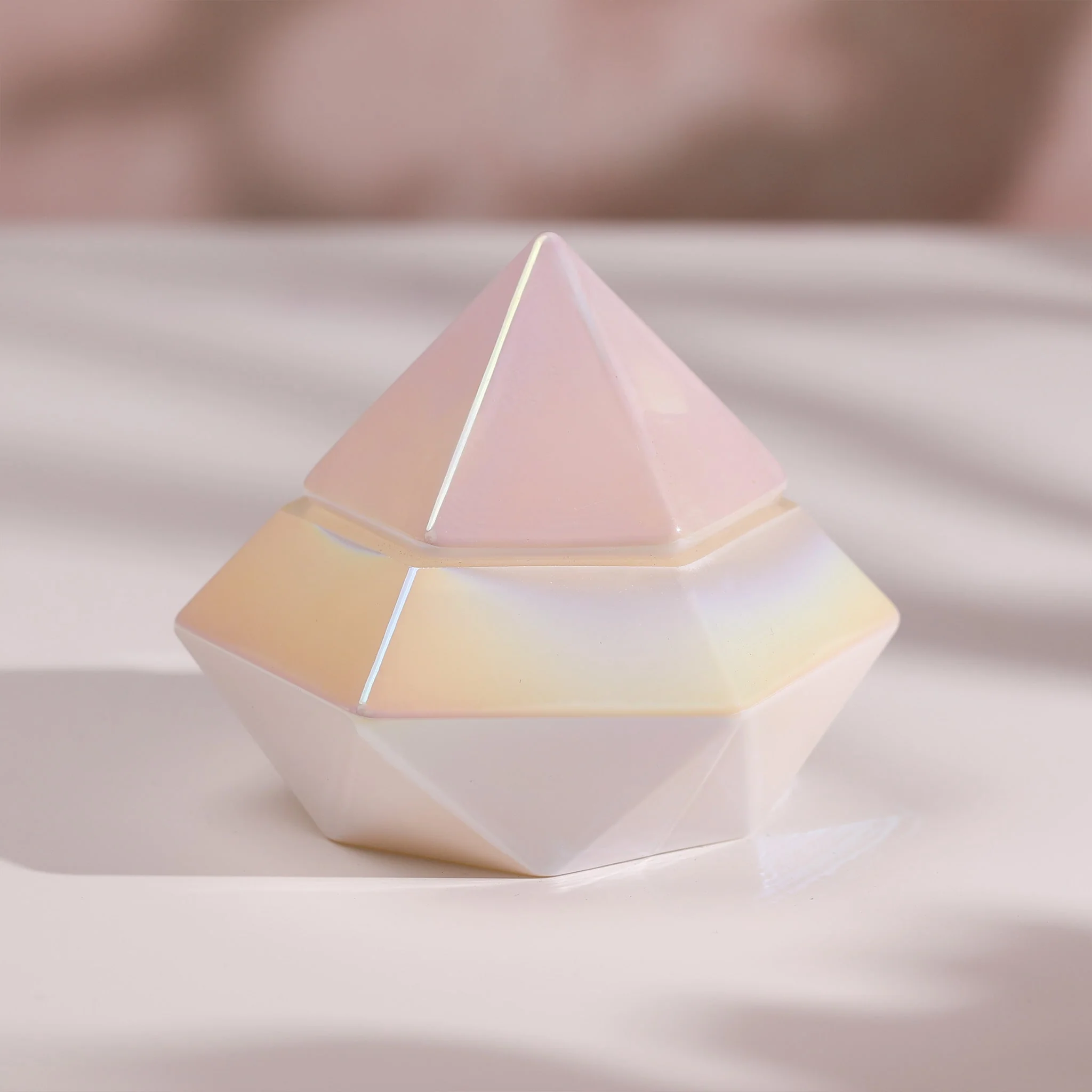 The Pearl Diamond Candle - Image 4